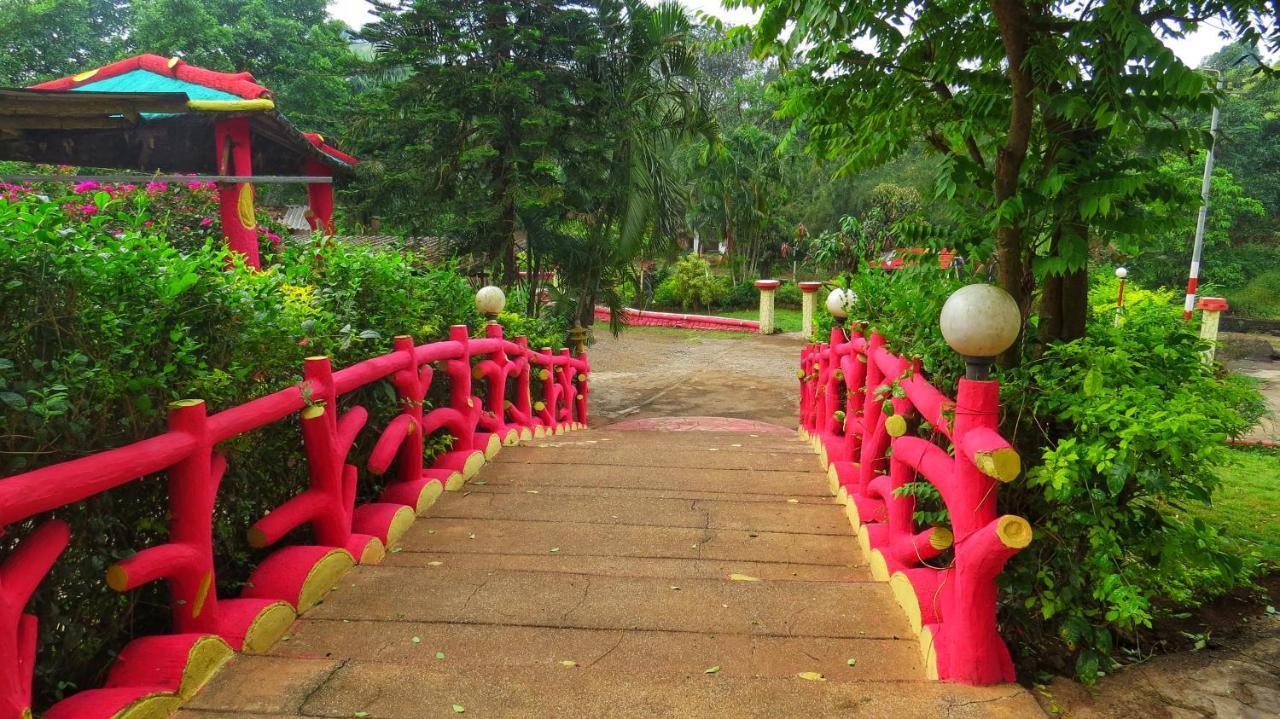 Golden Resort And Farm Nashik Ngoại thất bức ảnh