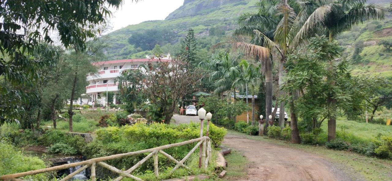 Golden Resort And Farm Nashik Ngoại thất bức ảnh