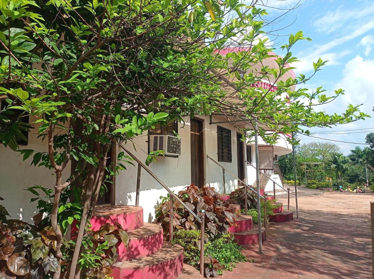 Golden Resort And Farm Nashik Ngoại thất bức ảnh